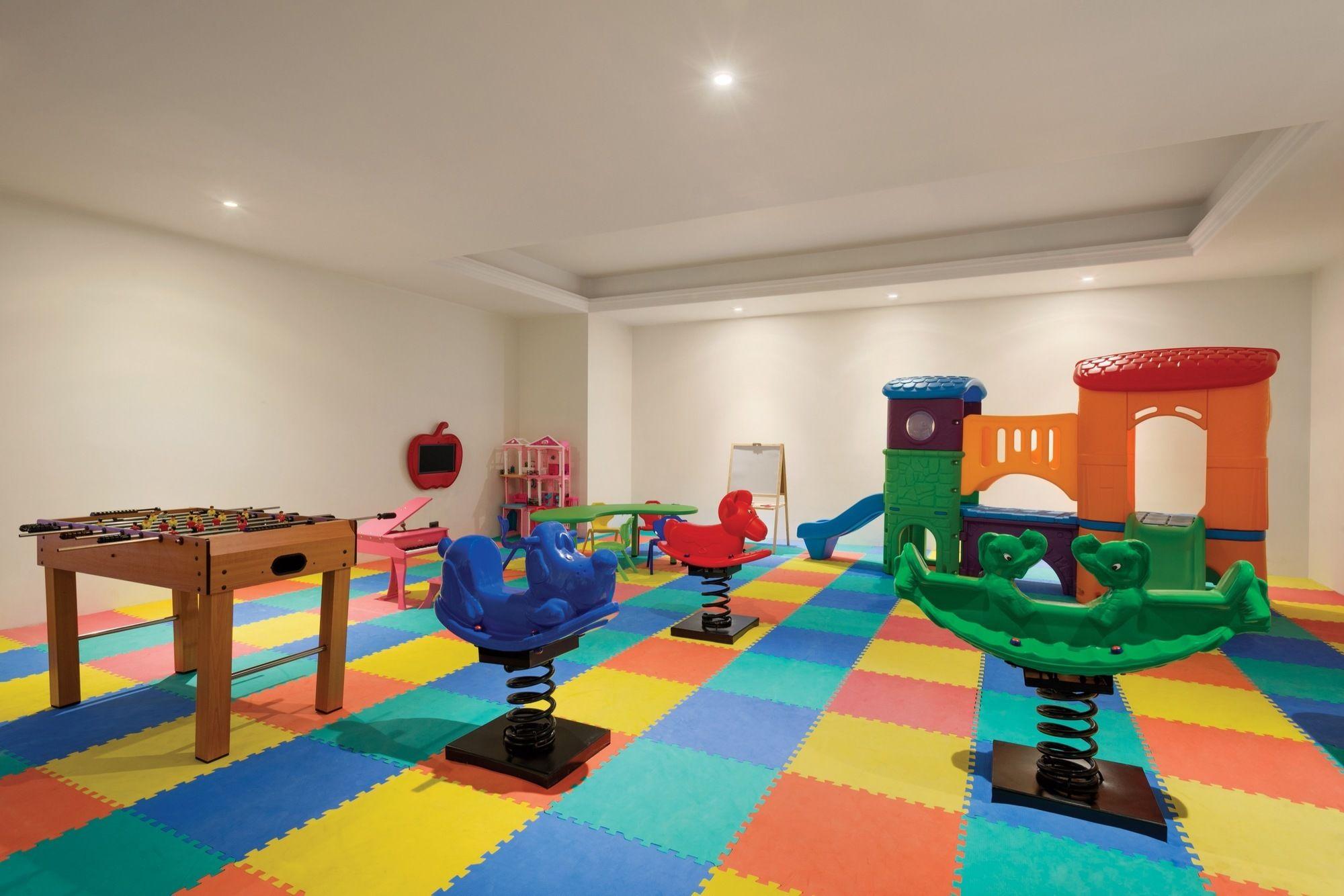 Saura Hotel, Agra - A Club Mahindra Associate מראה חיצוני תמונה
