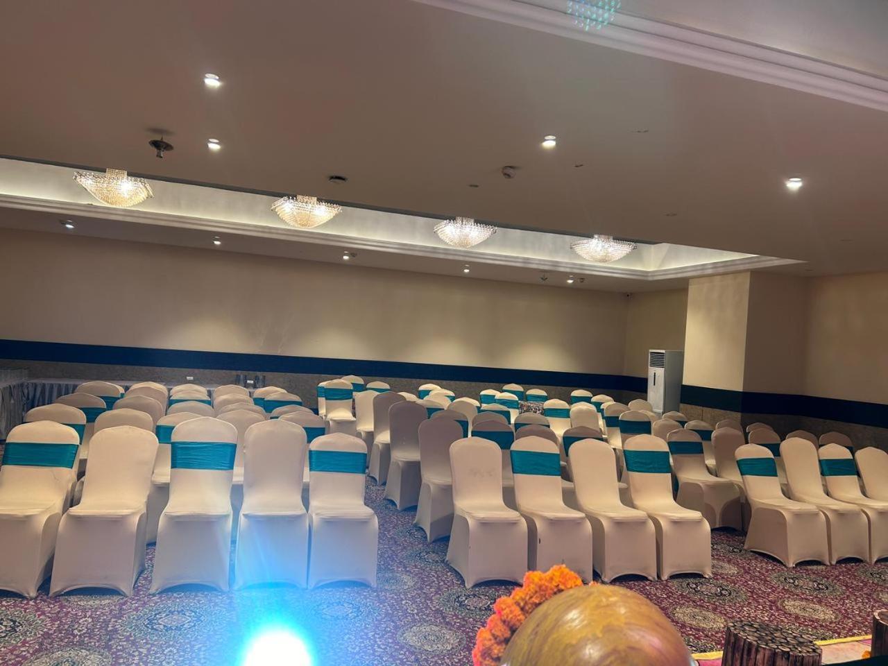 Saura Hotel, Agra - A Club Mahindra Associate מראה חיצוני תמונה