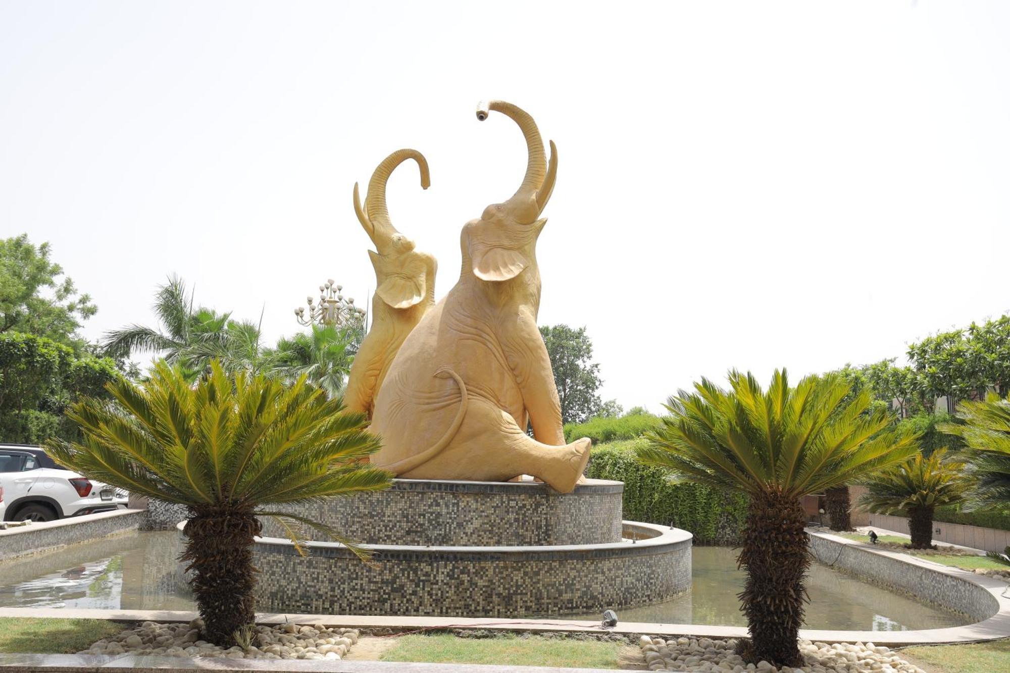 Saura Hotel, Agra - A Club Mahindra Associate מראה חיצוני תמונה