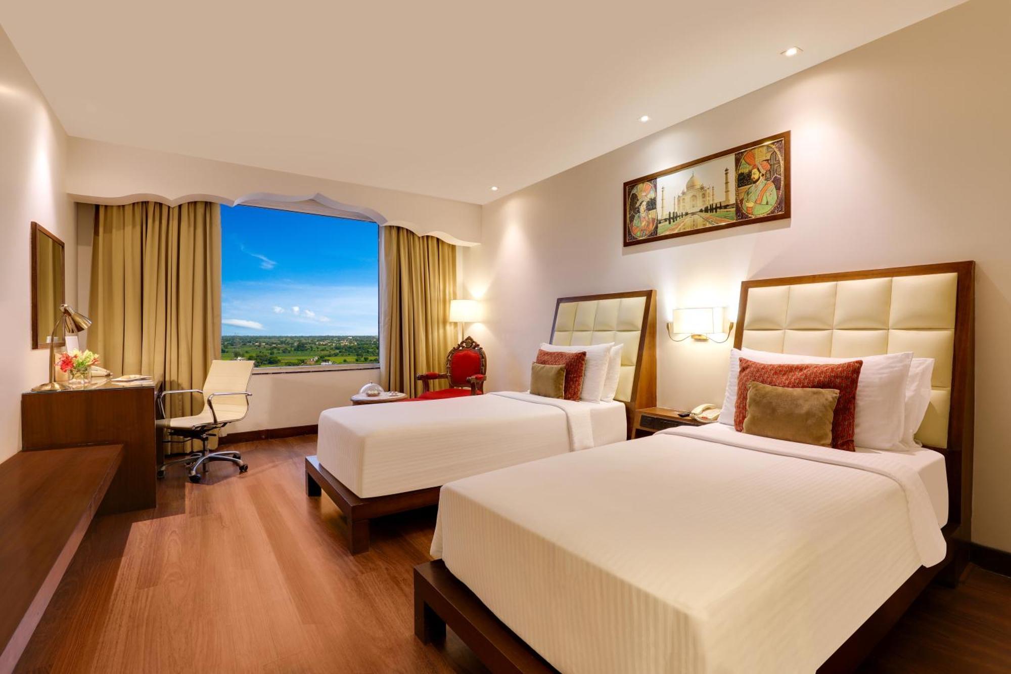 Saura Hotel, Agra - A Club Mahindra Associate מראה חיצוני תמונה