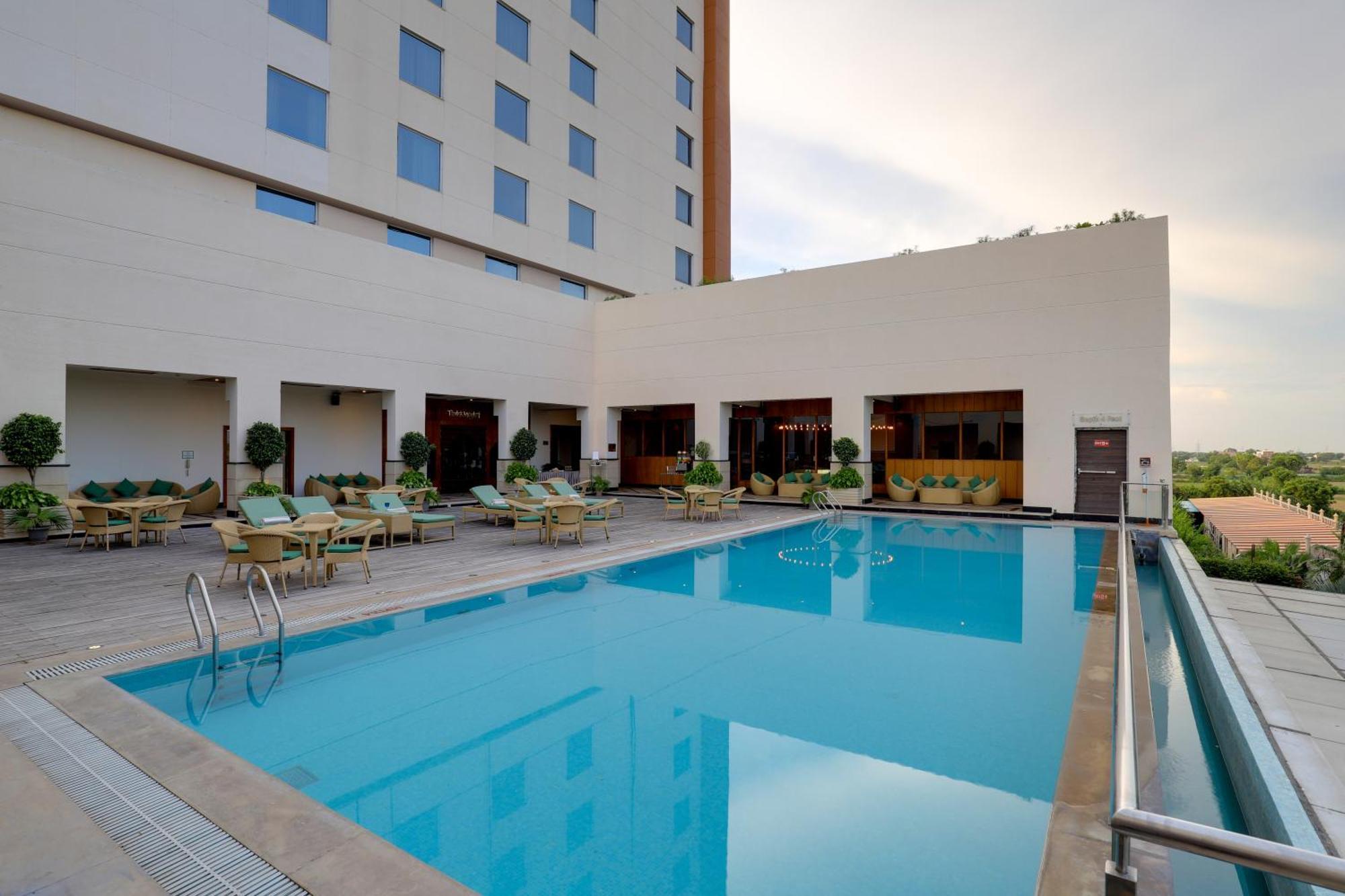 Saura Hotel, Agra - A Club Mahindra Associate מראה חיצוני תמונה