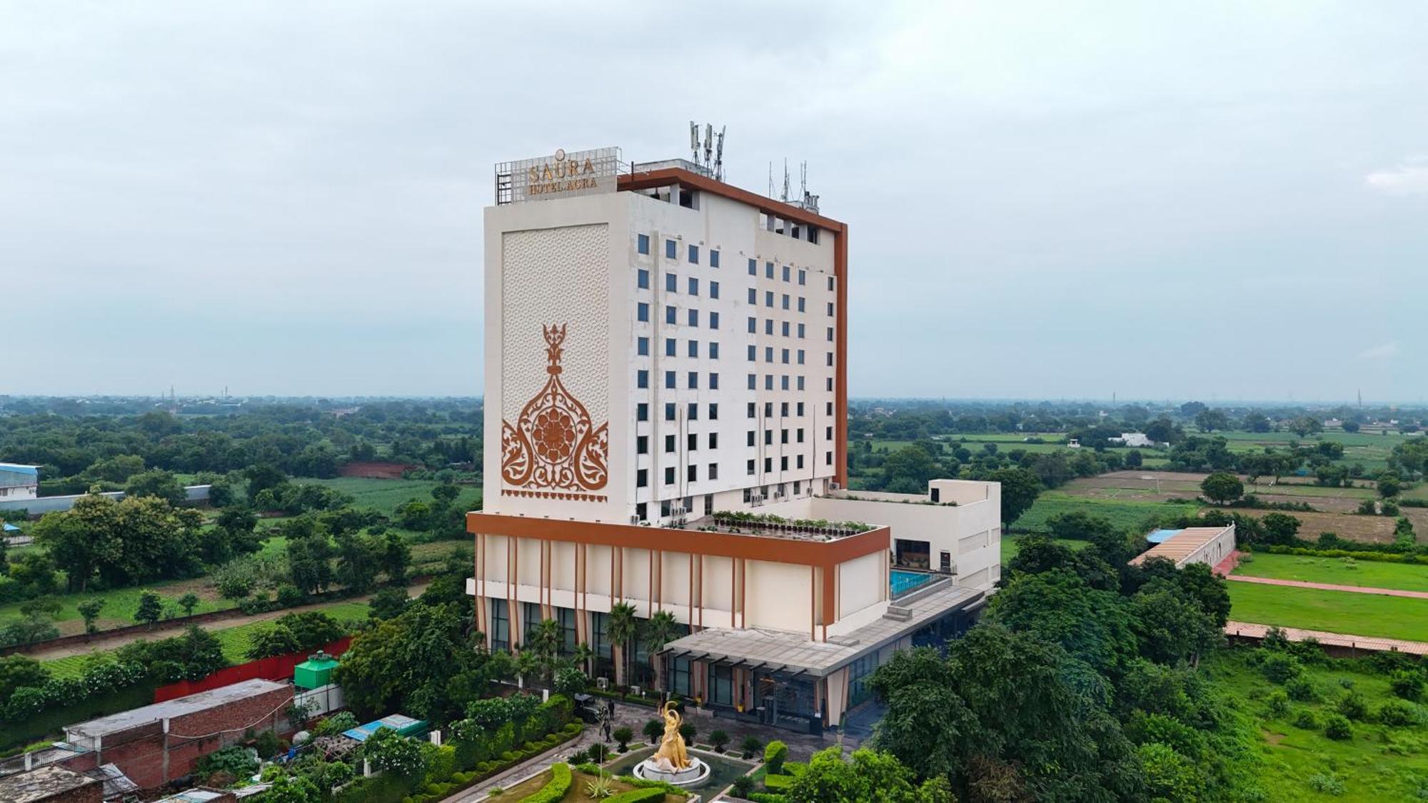 Saura Hotel, Agra - A Club Mahindra Associate מראה חיצוני תמונה