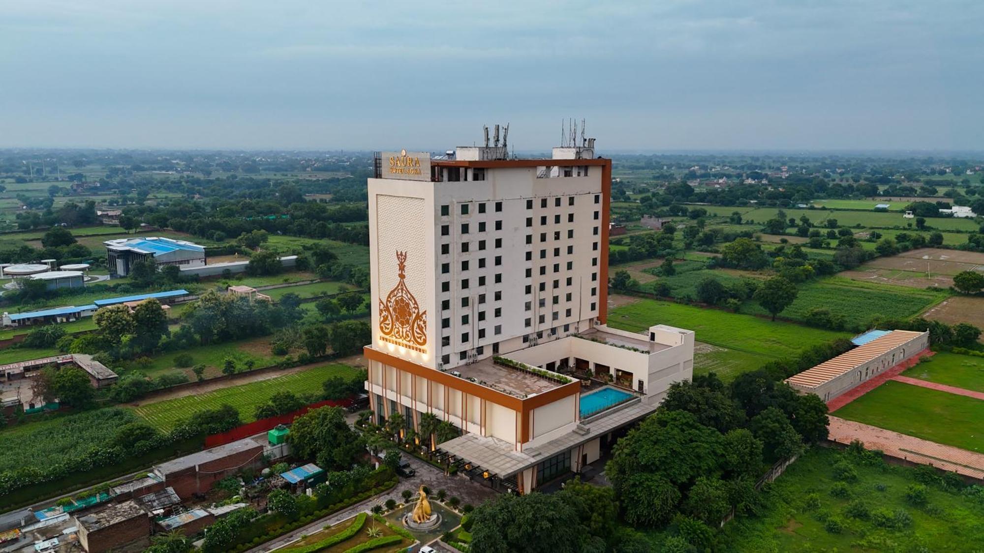 Saura Hotel, Agra - A Club Mahindra Associate מראה חיצוני תמונה