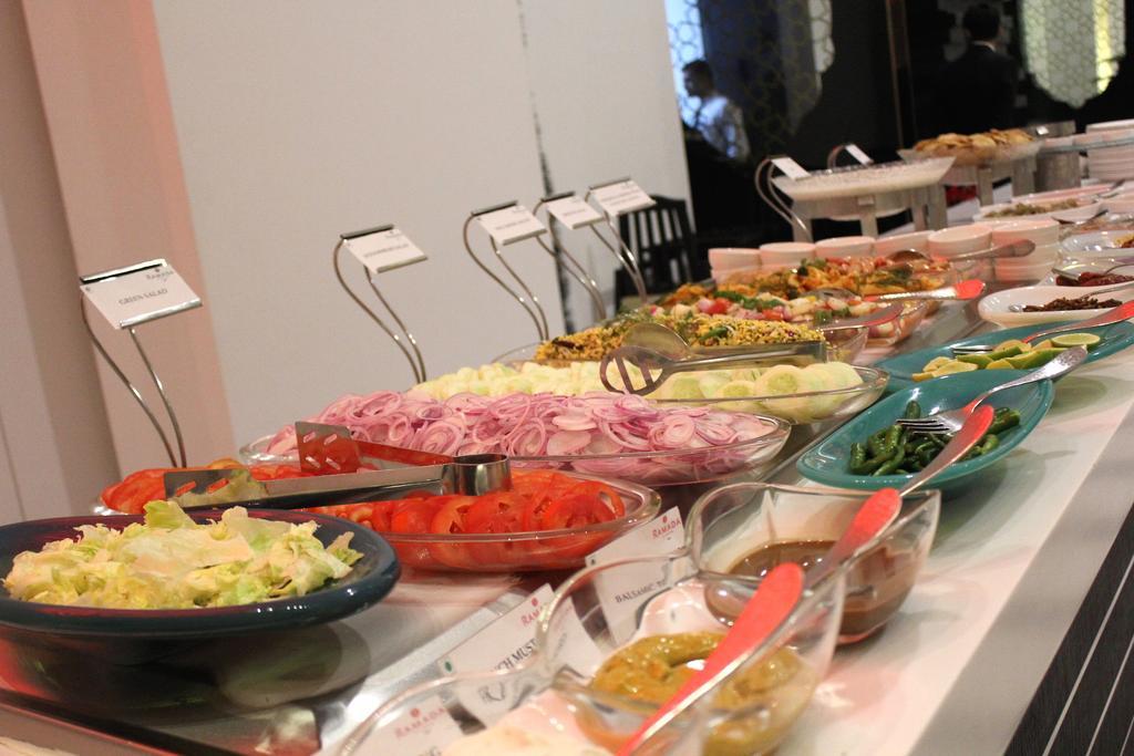 Saura Hotel, Agra - A Club Mahindra Associate מראה חיצוני תמונה